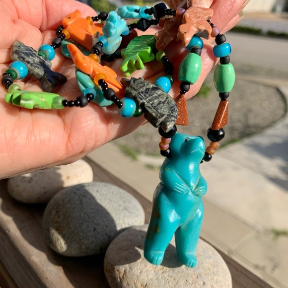 Colorful Animal Fetish Necklace Set - Picture 6 of 16